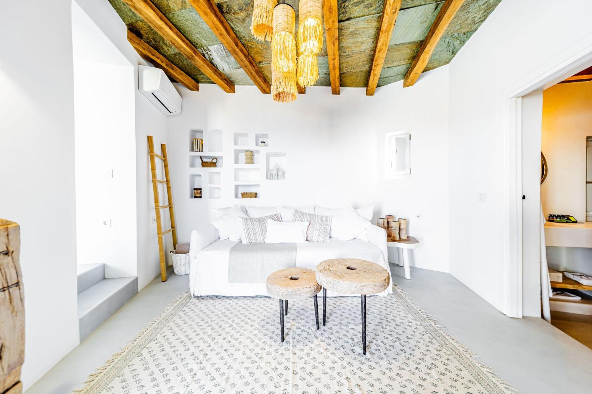 Makarias Traditional Luxury Villa
